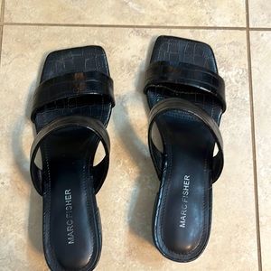 Marc Fisher Black women’s sandals- GUC perfect for summer work outfits